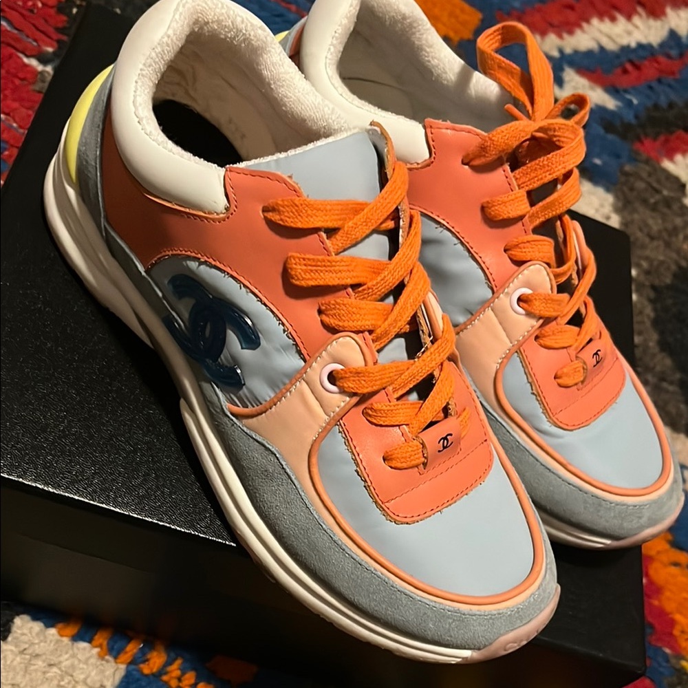 CHANEL Trainers like NEW | Box + Dust Bag - Picture 6 of 8